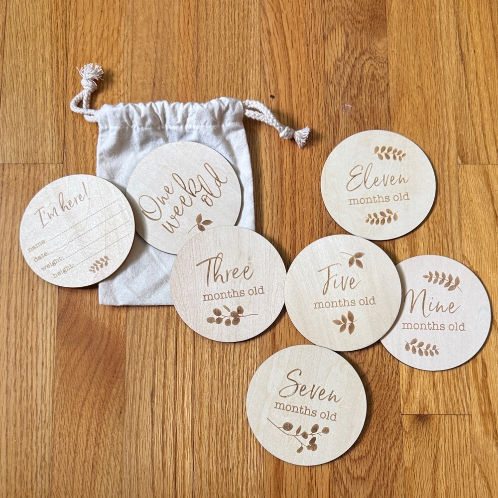 Bebe au Lait Milestone Wooden Cards